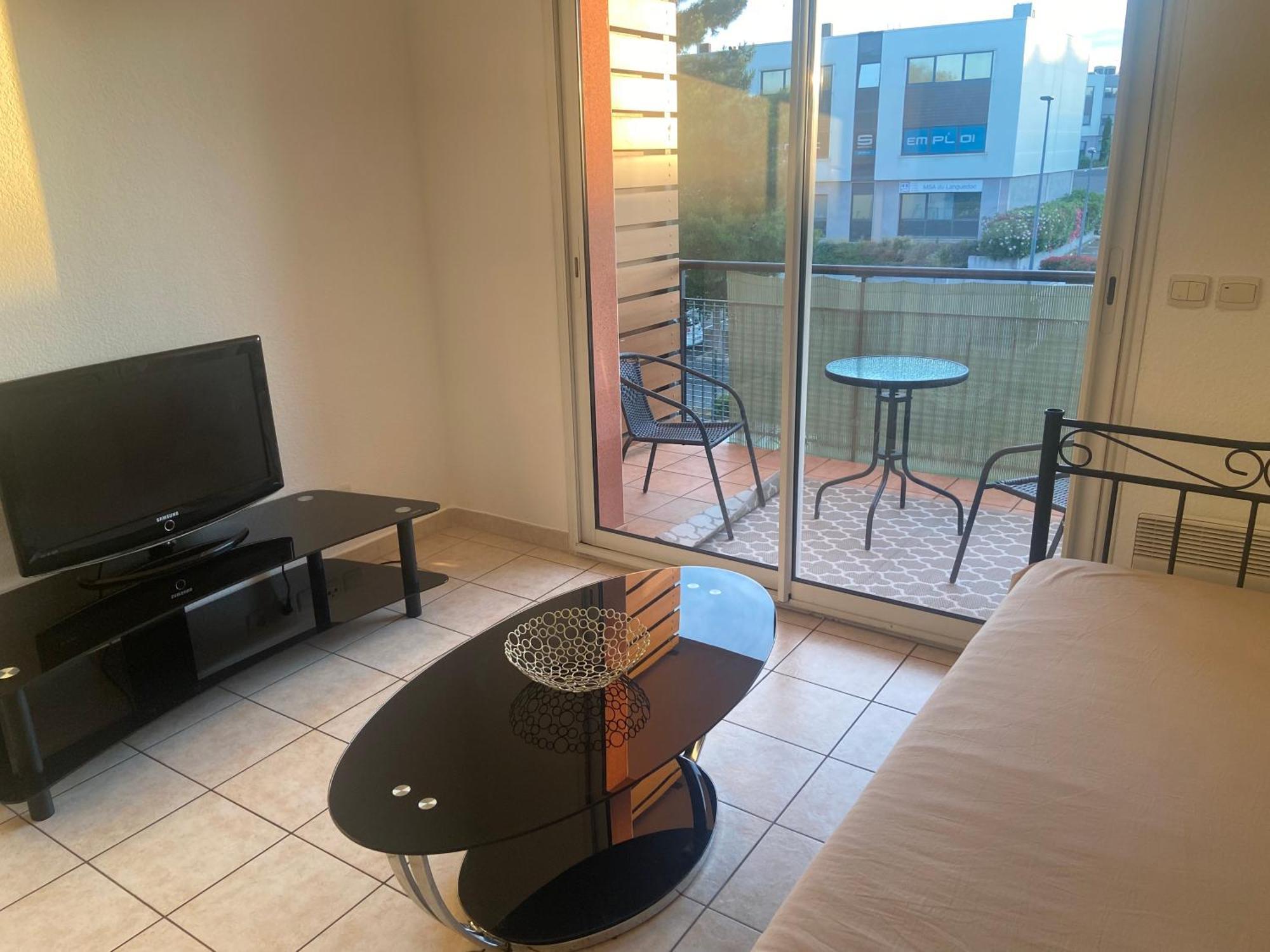 Ferienwohnung Apparemment Lumineux Proche De La Mer Béziers Exterior foto